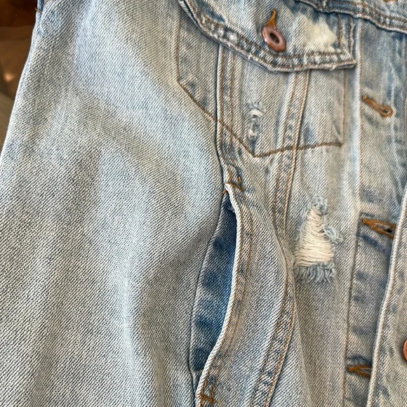 Distressed Light Blue Denim Jacket - Picture 5 of 10